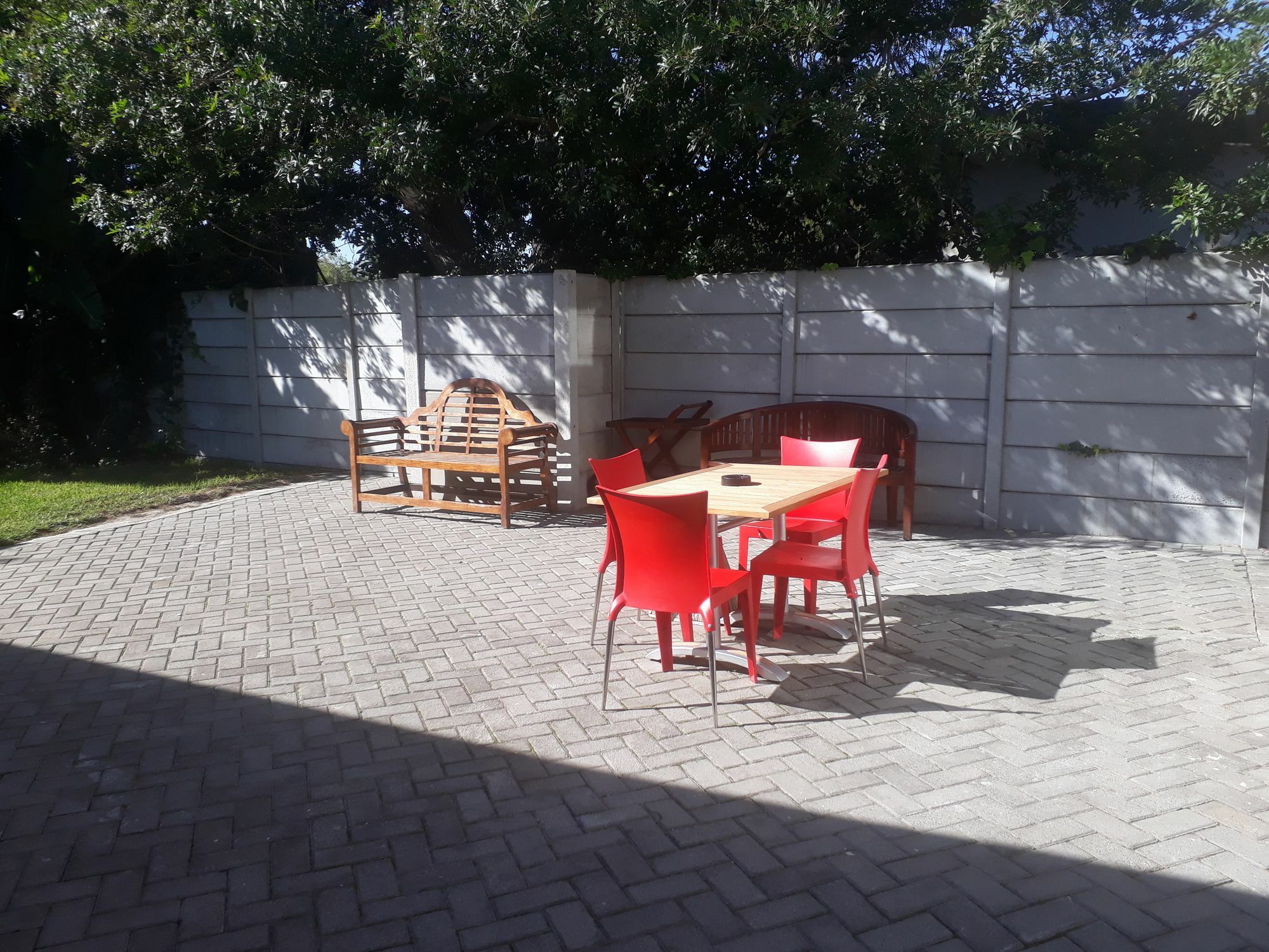 2 On Lismore Guesthouse Tokai Exterior foto